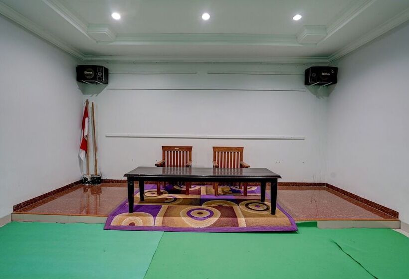 Miranda Hotel Syariah By Oyo