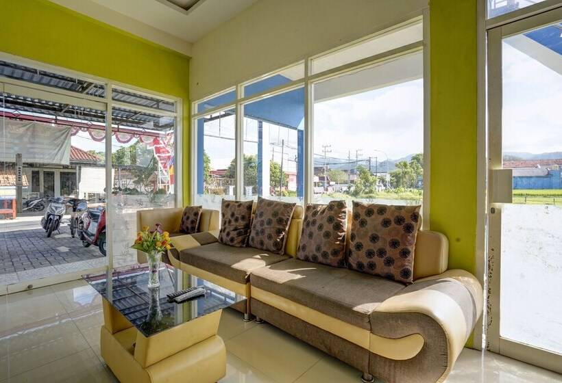 Miranda Hotel Syariah By Oyo