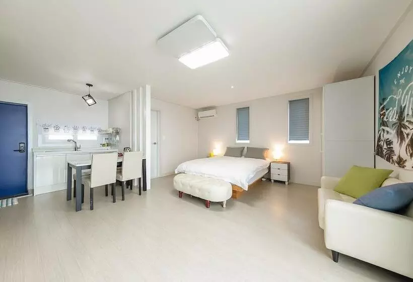 Namhae Sea And View Pool Villa Pension