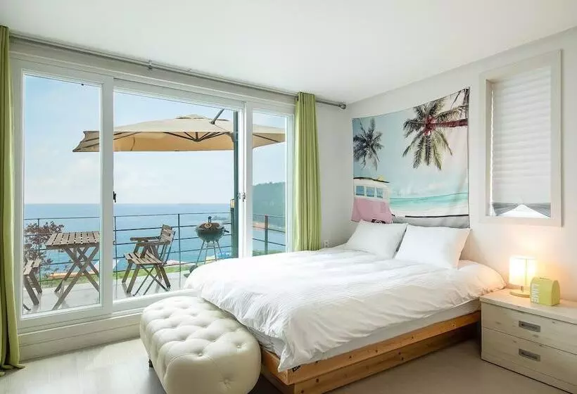 Namhae Sea And View Pool Villa Pension