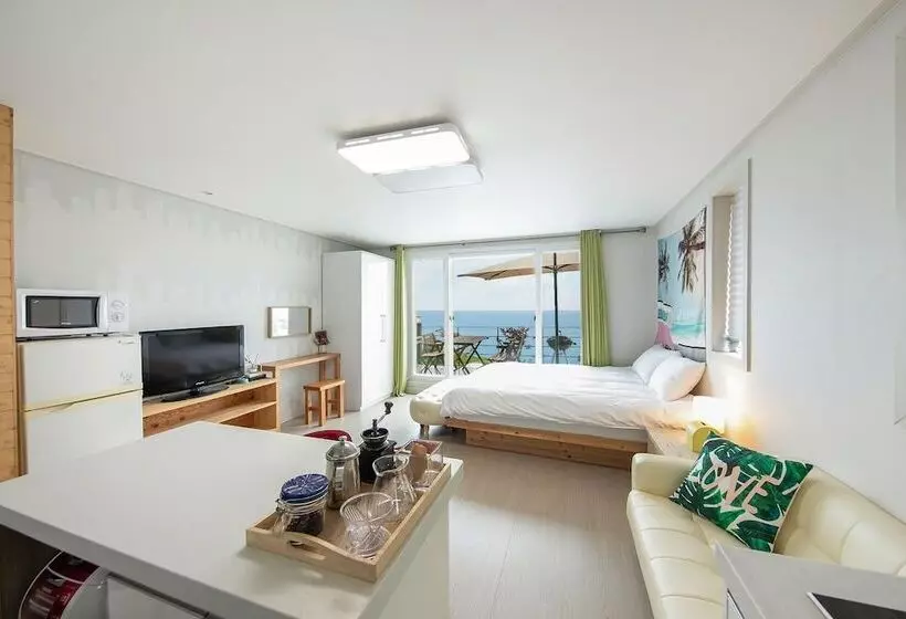 Namhae Sea And View Pool Villa Pension