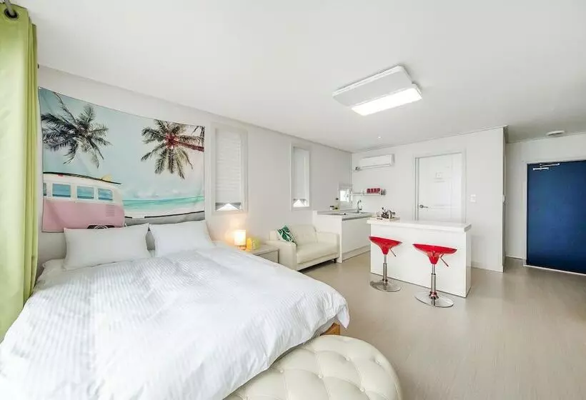 Namhae Sea And View Pool Villa Pension