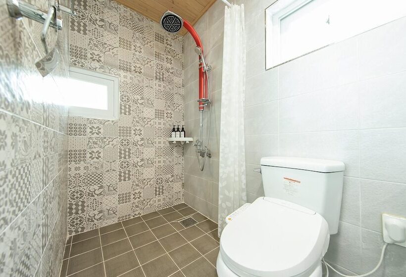 Namhae Sea And View Pool Villa Pension