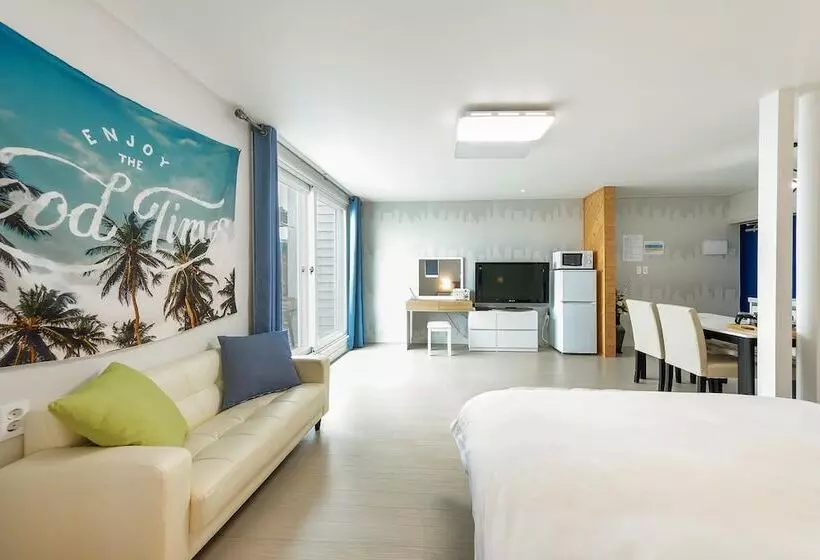 Namhae Sea And View Pool Villa Pension