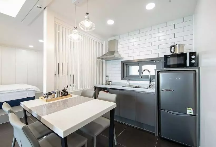 Namhae Sea And View Pool Villa Pension