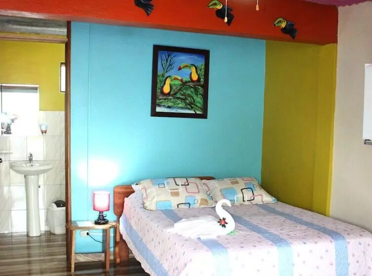 Majatalo Cabinas Cascada Rio Celeste