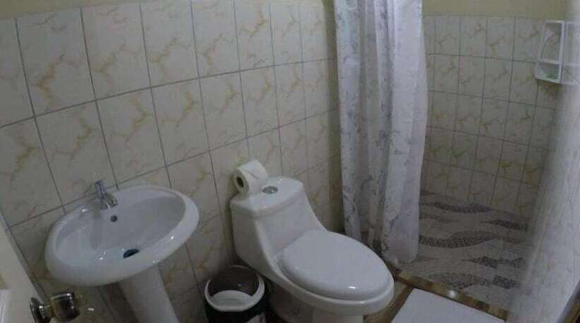 پانسیون Cabinas Cascada Rio Celeste