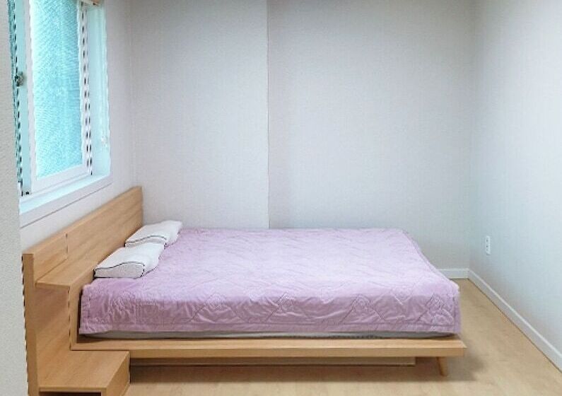 Pensió Chungju Apple Guest House