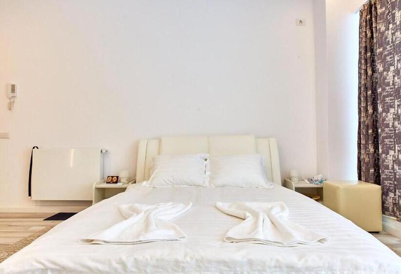 Studio Bel Air Lotus