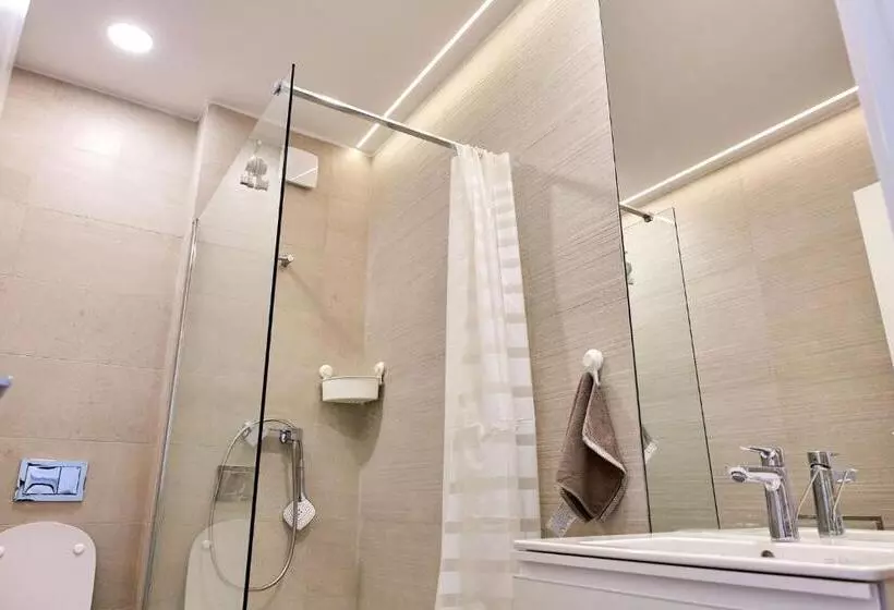 Studio Bel Air Lotus