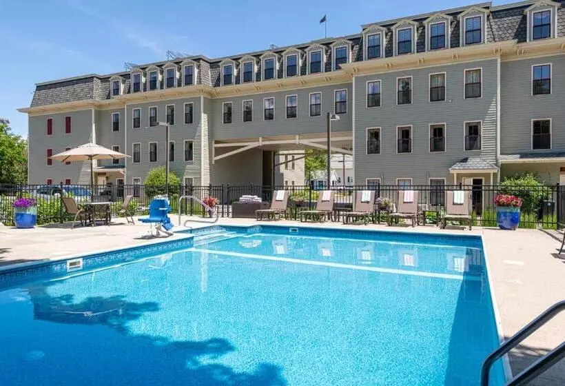 هتل Bar Harbor Grand