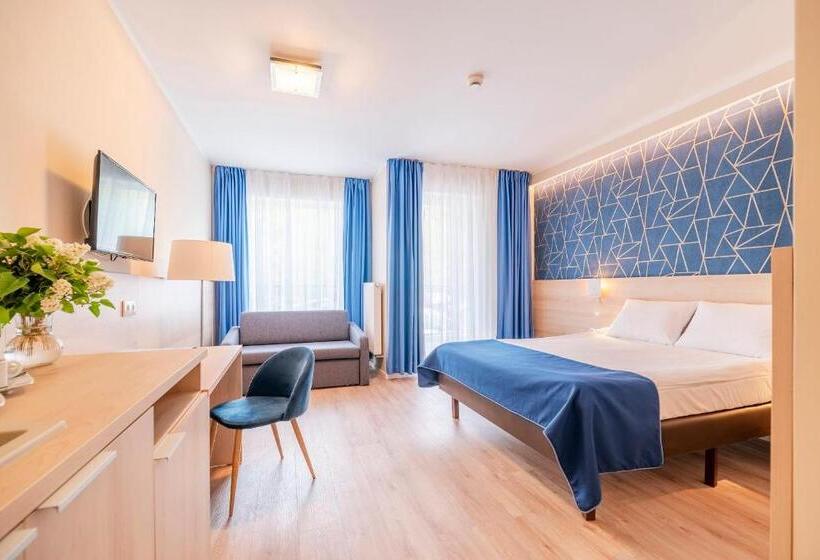 בית מלון כפרי Blue Marine Mielno