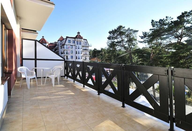 Отель Continental