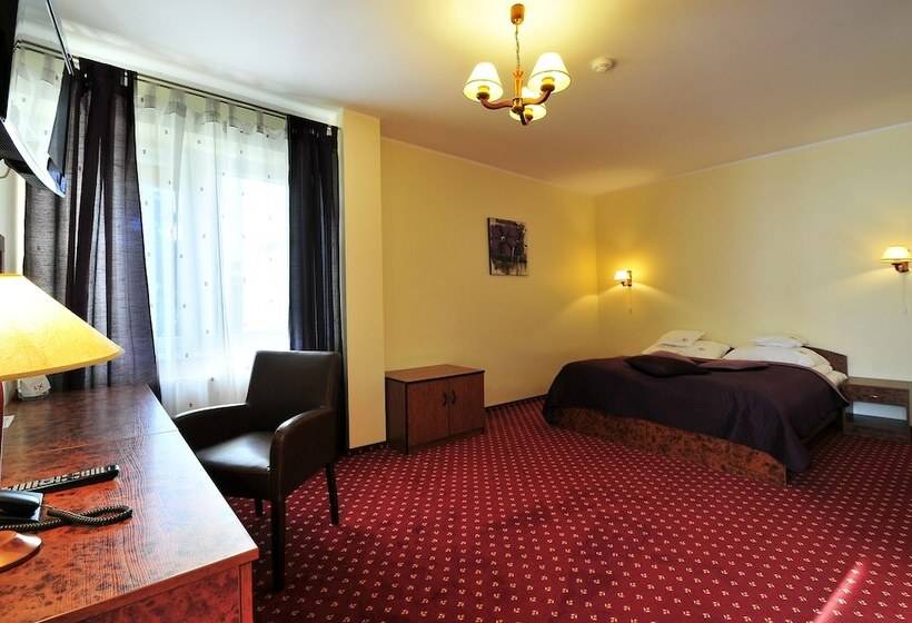 Отель Continental