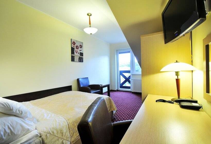 Отель Continental