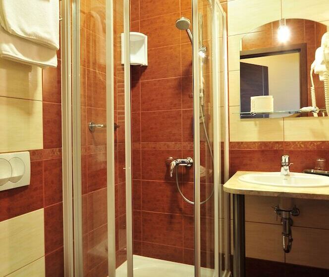 Отель Continental