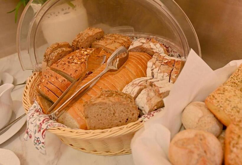 בית מלון כפרי Delta In