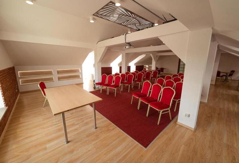 בית מלון כפרי Delta In