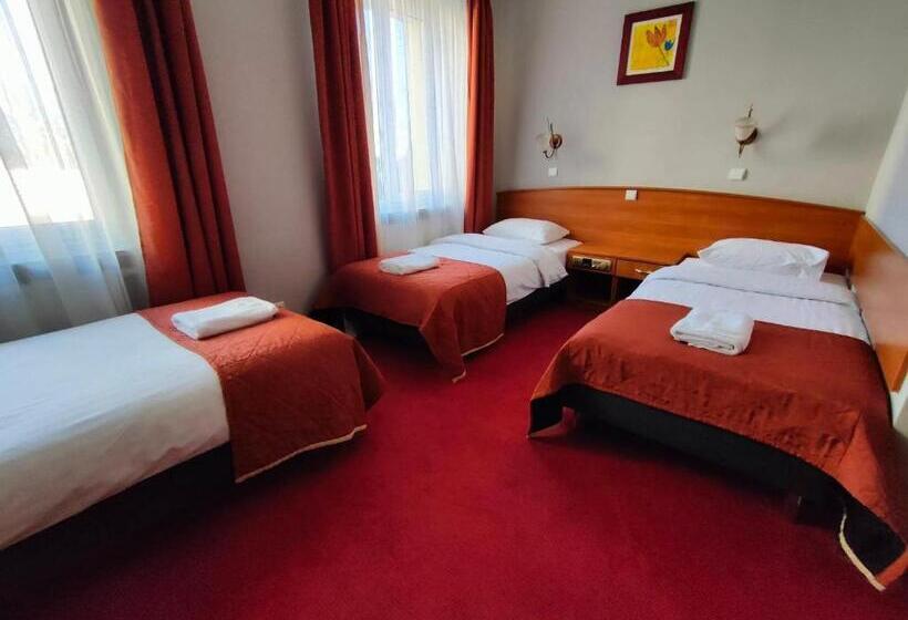 בית מלון כפרי Delta In