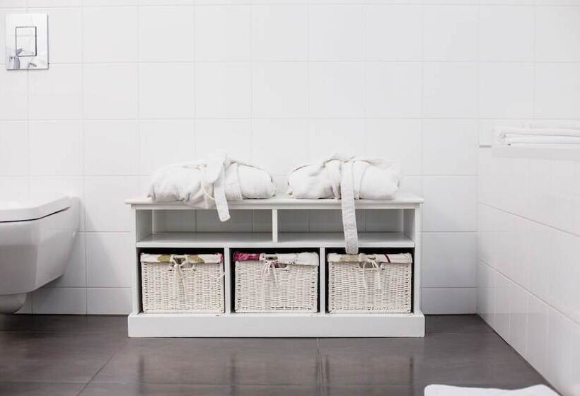 ホテル Dwor Droblin