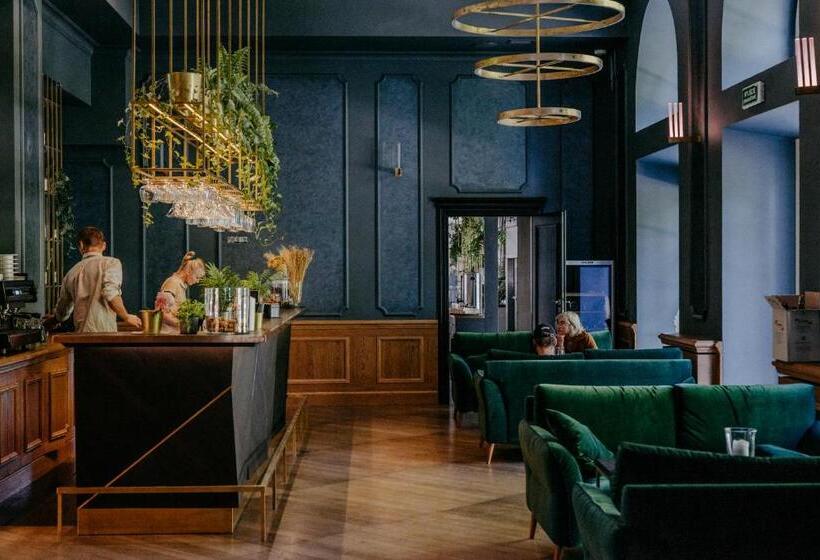 ホテル Dwór Sanna