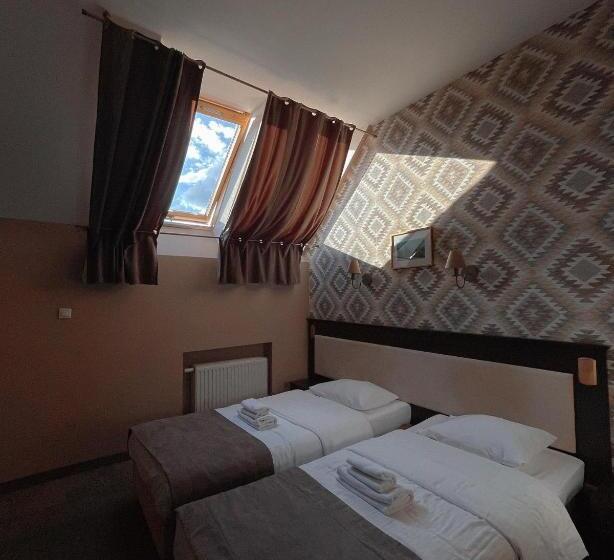 בית מלון כפרי Jedlinka