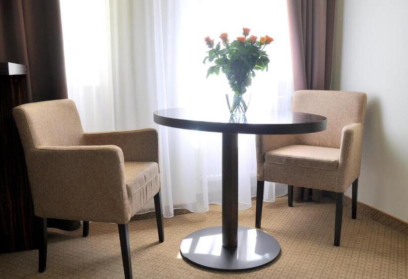 فندق Nad Wigrami