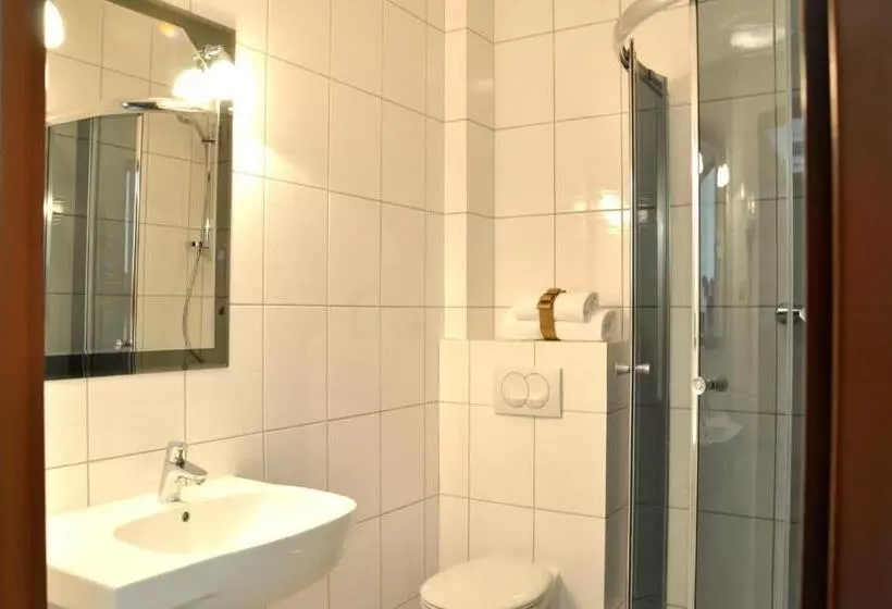 Hotelli Nad Wigrami