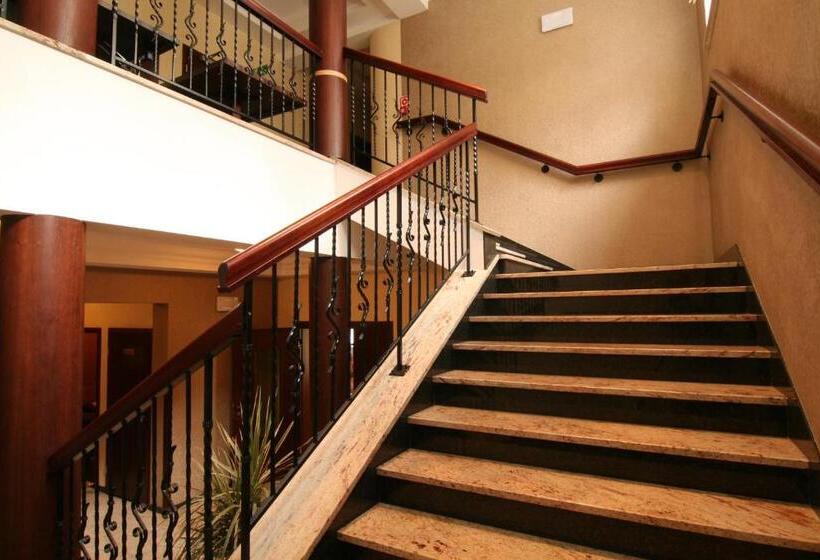 فندق Nad Wigrami