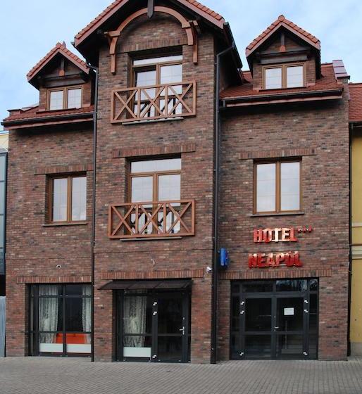 בית מלון כפרי Neapol