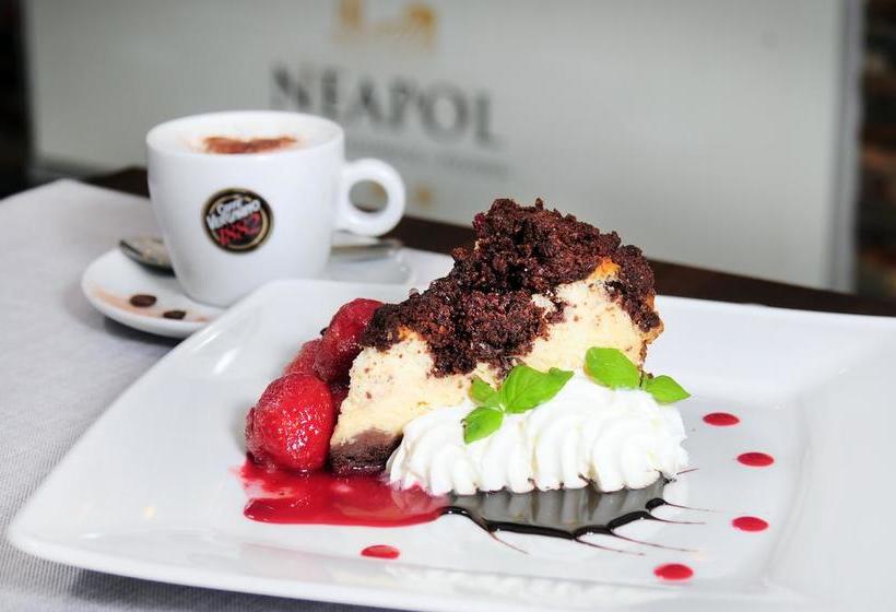 בית מלון כפרי Neapol