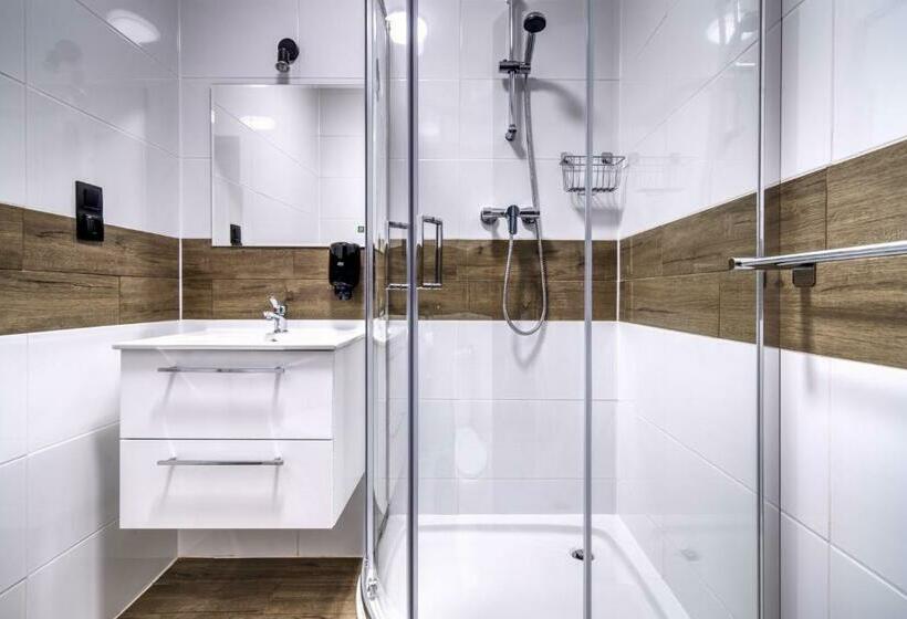 בית מלון כפרי Noclegi Stop And Sleep Zgorzelec