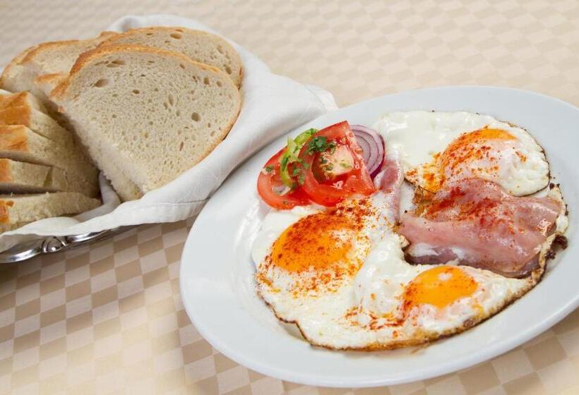 酒店 Panoráma Panzió