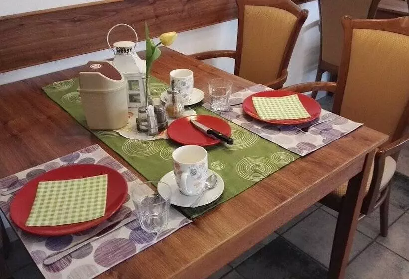 Hotelli Penzion Pleso