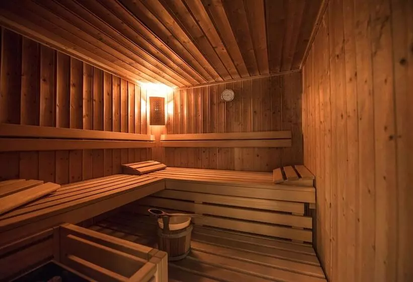 Hotelli Penzion Pleso