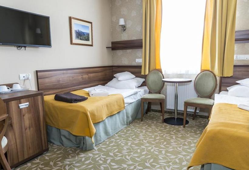 هتل Zdrojowy Sanus