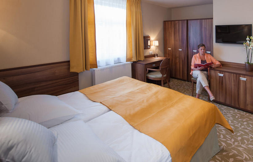 هتل Zdrojowy Sanus