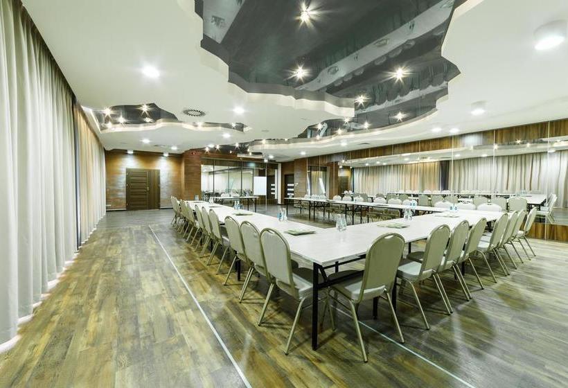 ホテル Sanvit Lake Resort & Spa