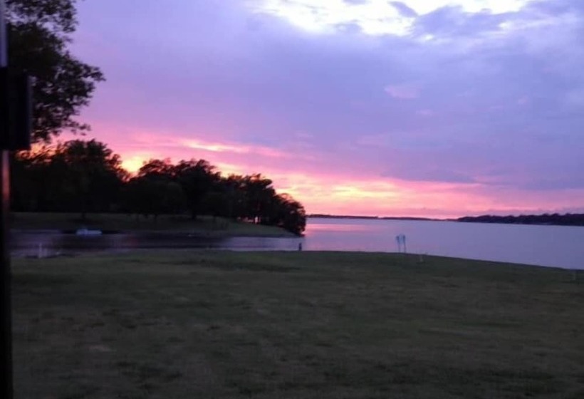 Hotelli South Shore Cottages