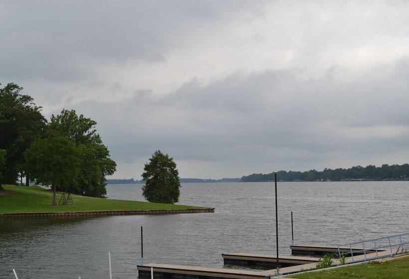 Hotelli South Shore Cottages