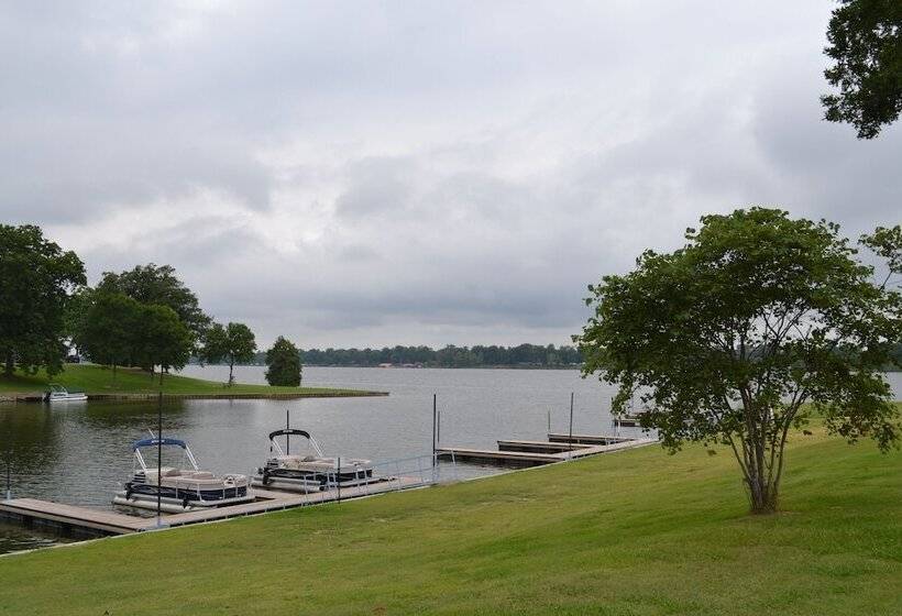 Hotelli South Shore Cottages