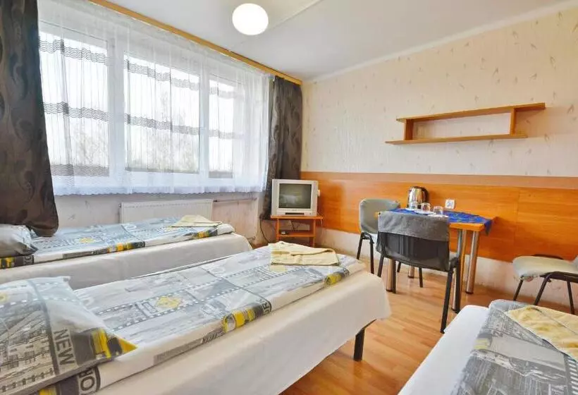 ホテル Twój Hostel Ruda śląska