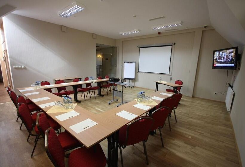 בית מלון כפרי Vabank