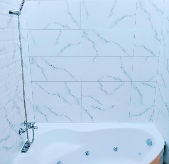 فندق Willa-restauracja Victoria