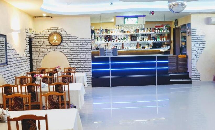 فندق Willa-restauracja Victoria