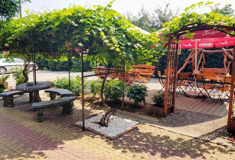 فندق Willa-restauracja Victoria