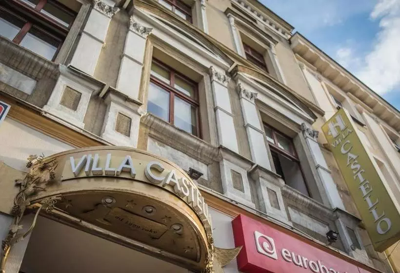 ホテル Villa Castello