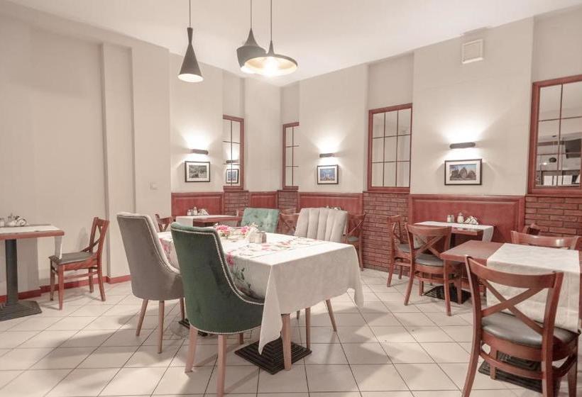 فندق Villa Castello