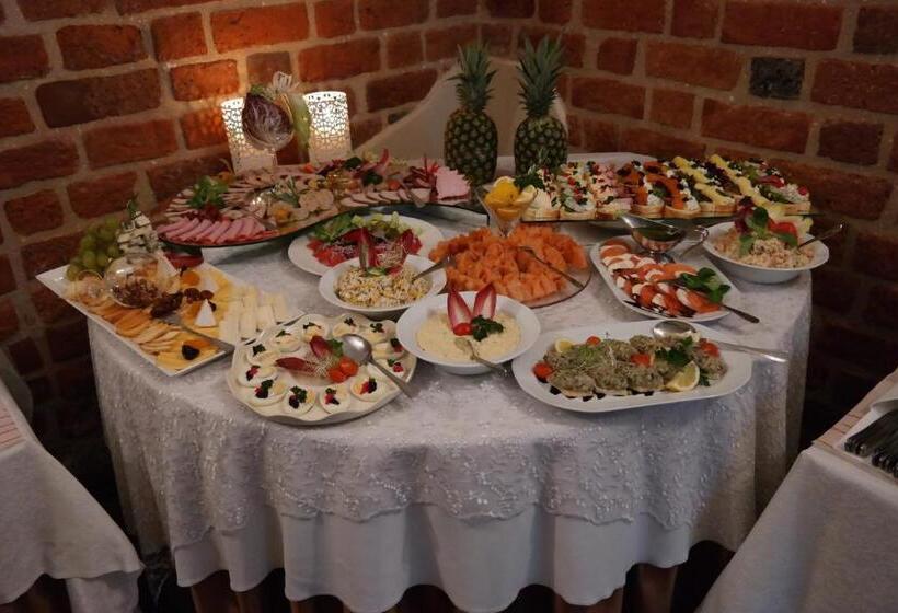 فندق Zamek Królewski W Niepołomicach