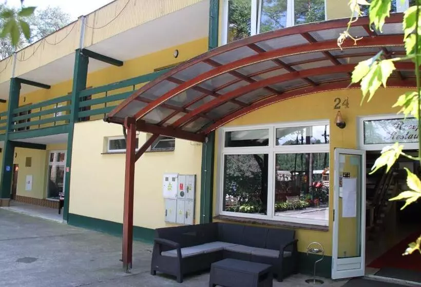 ホテル Zielony & Ow Borowik & Pensjonat Manhattan   Centrum Rekreacji I Wypoczynku Gastrotur